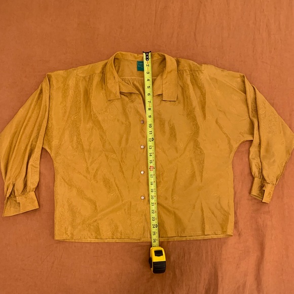 Vintage Reine Seide Gold Button Blouse, Size 42 - Picture 4 of 10